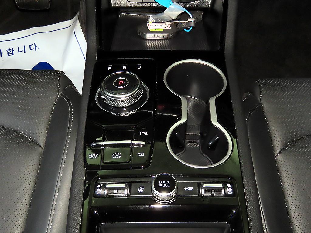 KIA K5 2025 Negro - Importación desde Corea - HF Imports Iquique - Foto 14