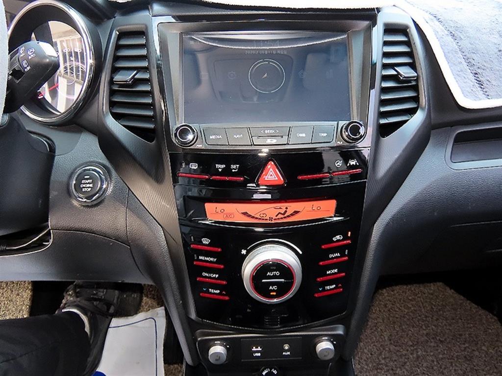Ssangyong Tivoli 2017 - Importación desde Corea - HF Imports Iquique - Foto 16