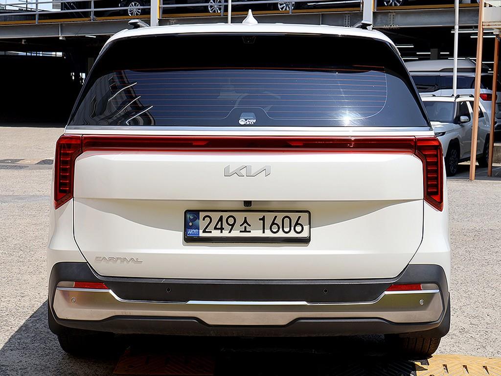 KIA Carnival - Vista 3