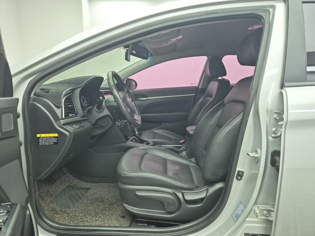 HYUNDAI Avante 2015 Gris - Importación desde Corea - HF Imports Iquique - Foto 13