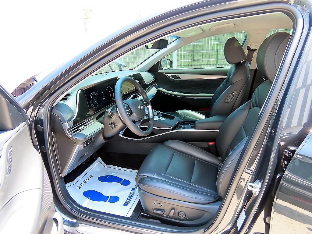 HYUNDAI Grandeur - Vista 4