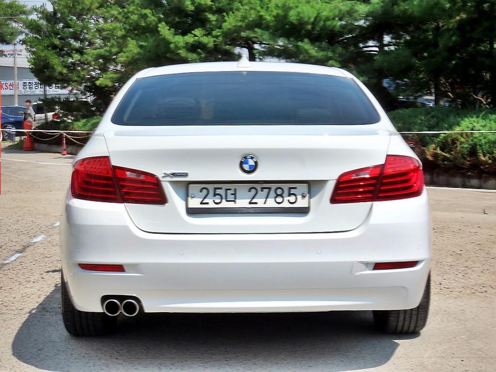 BMW 5 Series - Vista 4