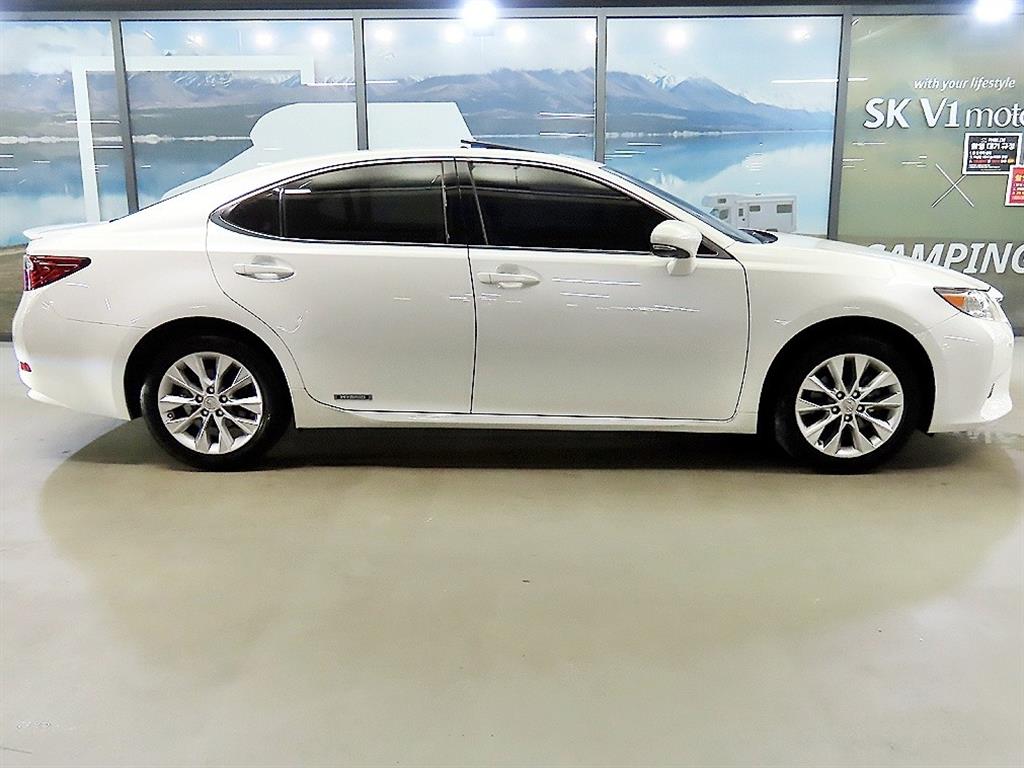 Lexus ES - Vista 3