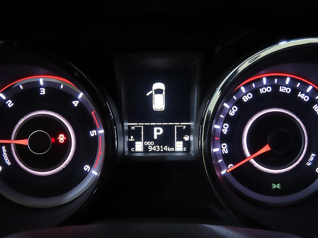 Ssangyong Tivoli - Vista 9