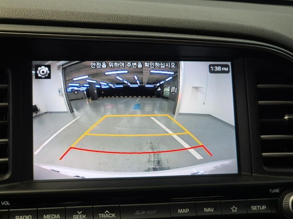 HYUNDAI Avante 2019 Blanco - Importación desde Corea - HF Imports Iquique - Foto 14