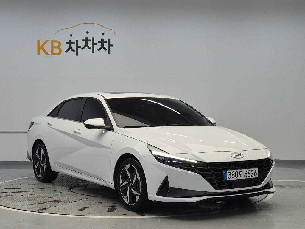 HYUNDAI Avante - Vista 6