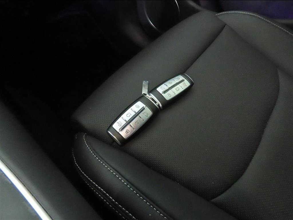 Genesis GV70 2023 Blanco - Importación desde Corea - HF Imports Iquique - Foto 15