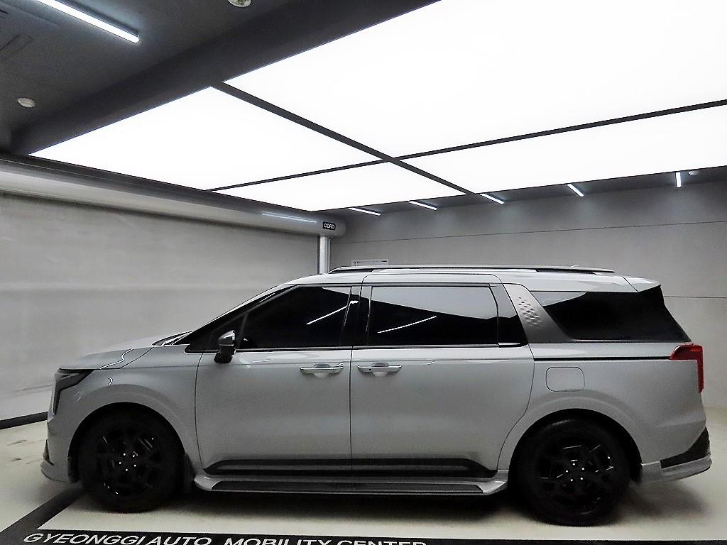 KIA Carnival - Vista 4