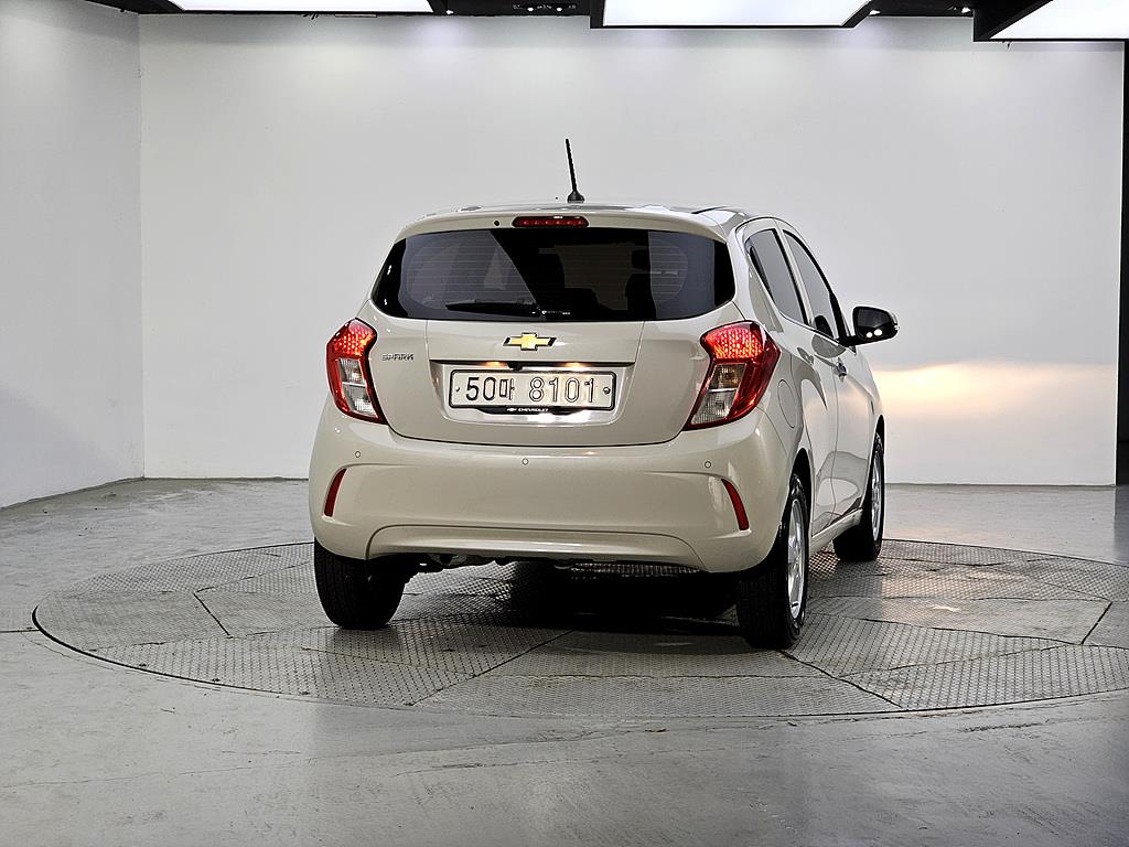 Chevrolet Spark - Vista 6