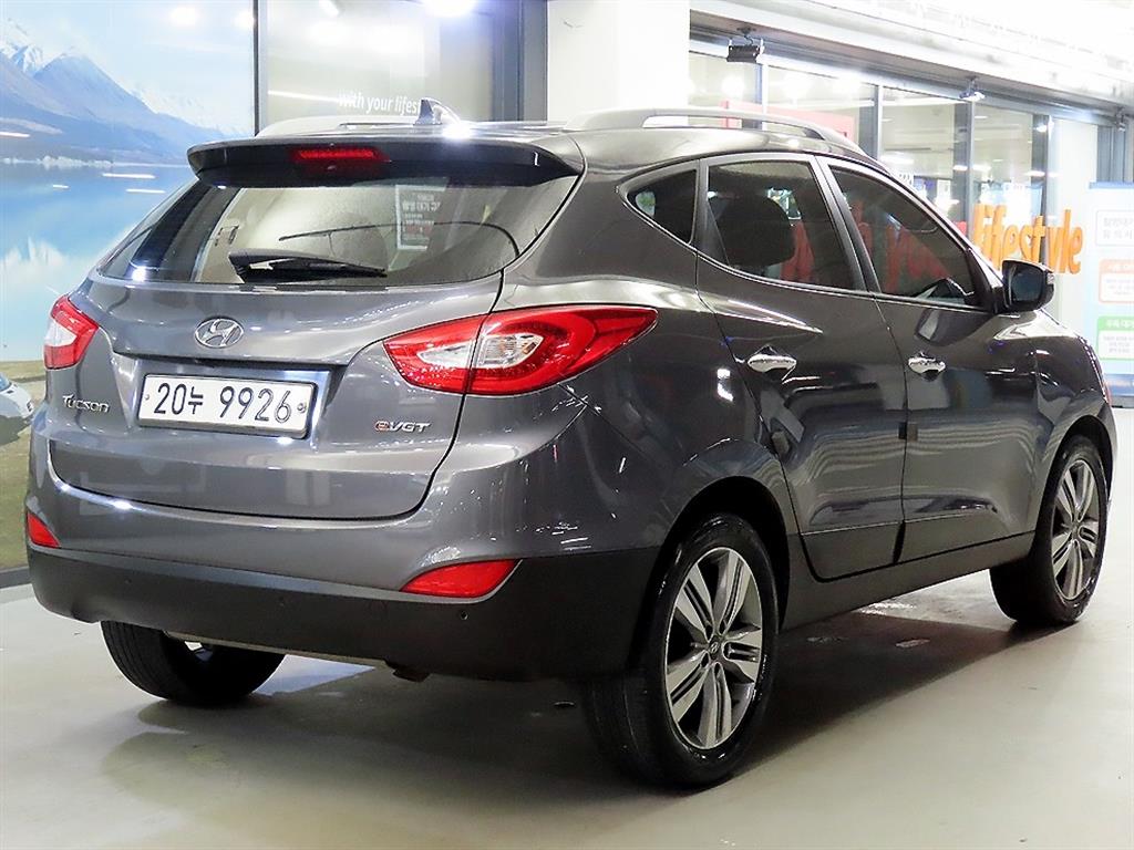 HYUNDAI Tucson - Vista 4