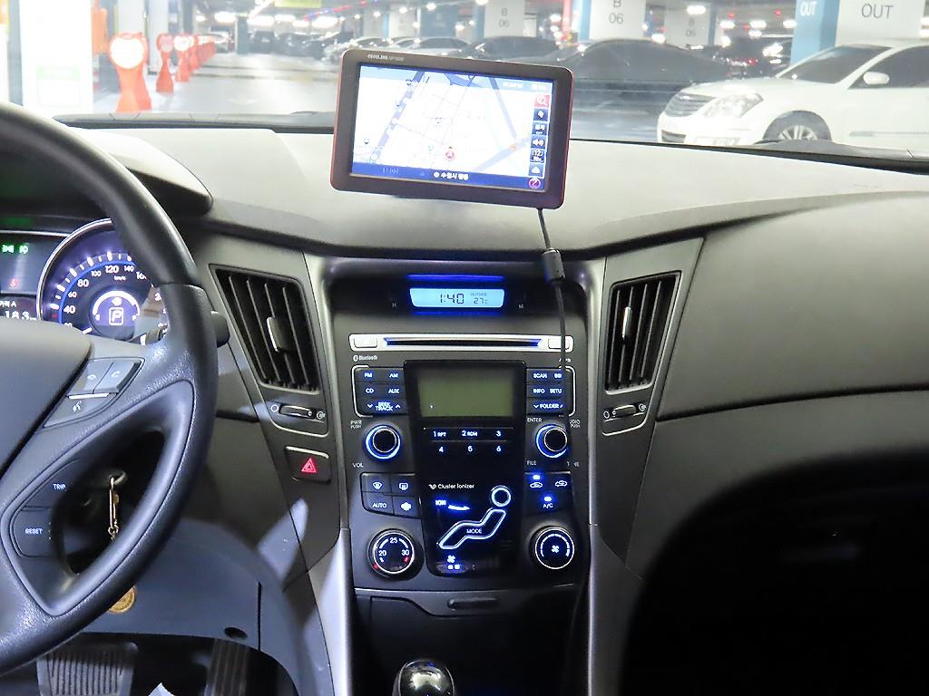 HYUNDAI Sonata 2012 Blanco - Importación desde Corea - HF Imports Iquique - Foto 13