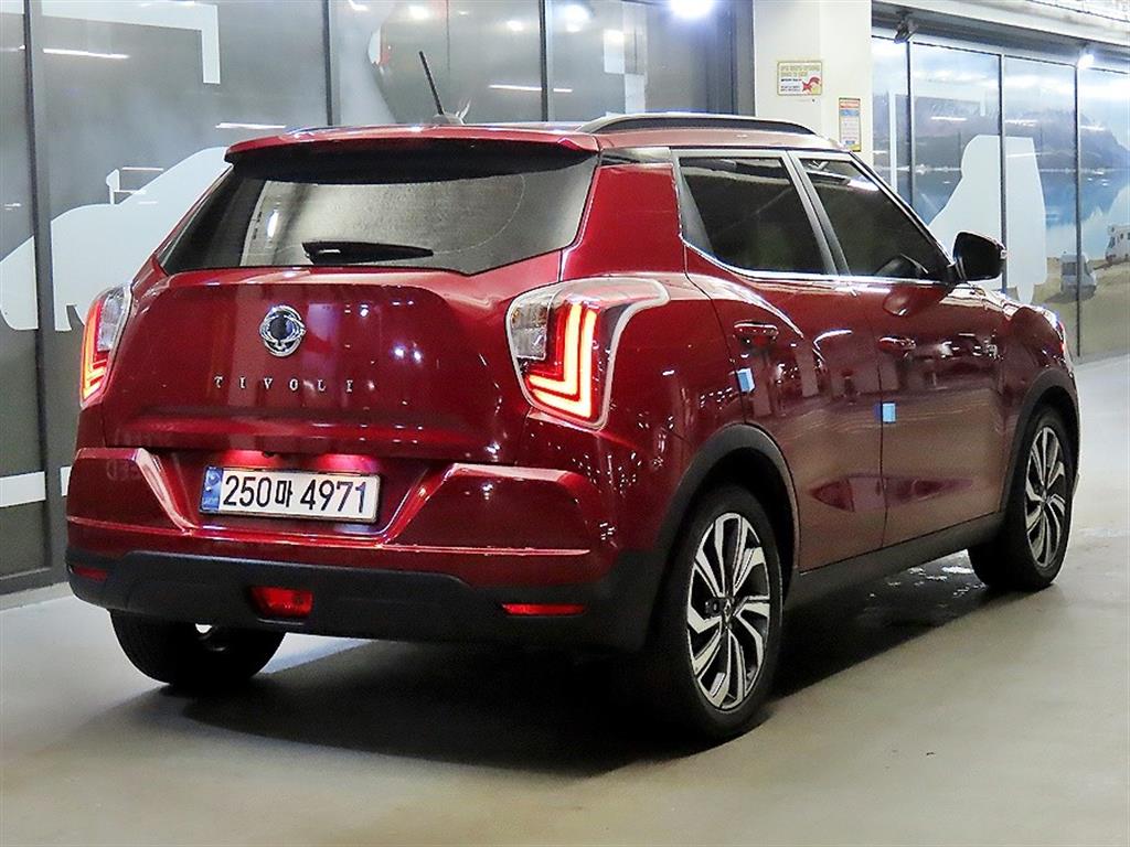 Ssangyong Tivoli - Vista 4