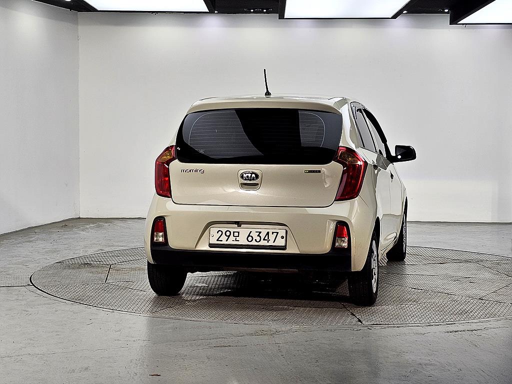 KIA Morning - Vista 3