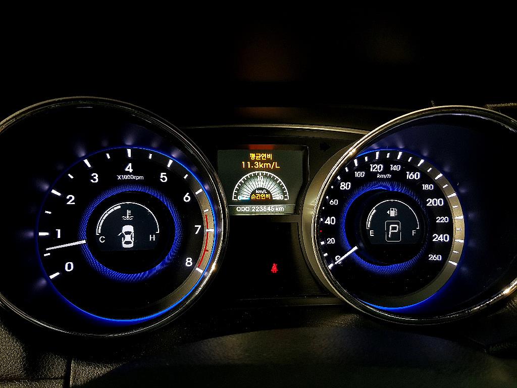 HYUNDAI Sonata - Vista 7