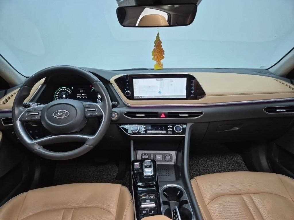 HYUNDAI Sonata - Vista 9