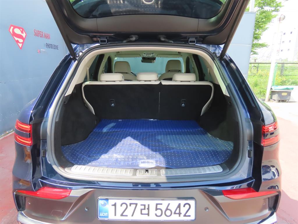 Genesis GV70 - Vista 9
