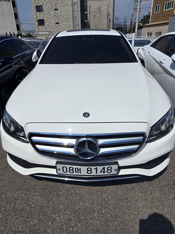 Mercedes Benz E class 2019 Blanco - Importación desde Corea - HF Imports Iquique - Foto 1