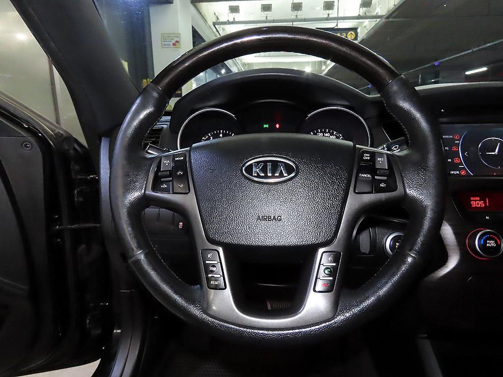 KIA K7 - Vista 8