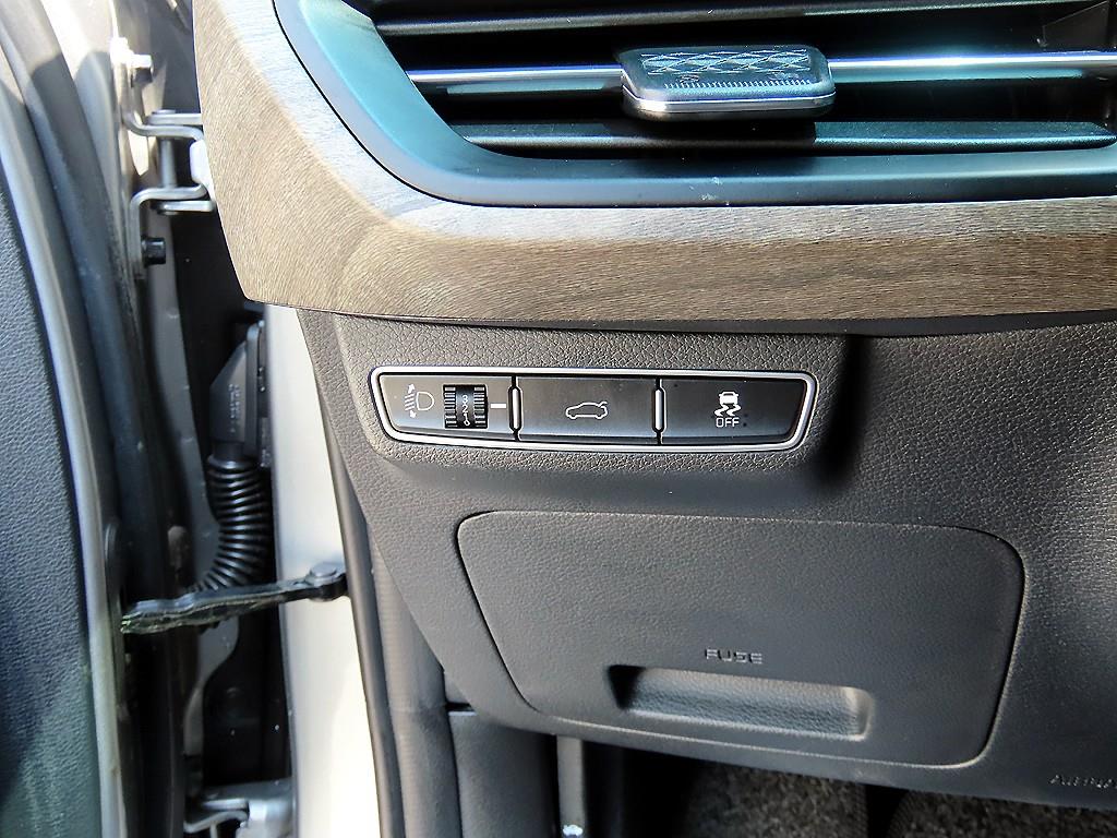 KIA K8 - Vista 12