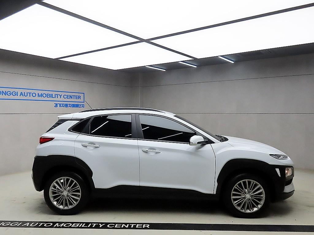 HYUNDAI Kona - Vista 2