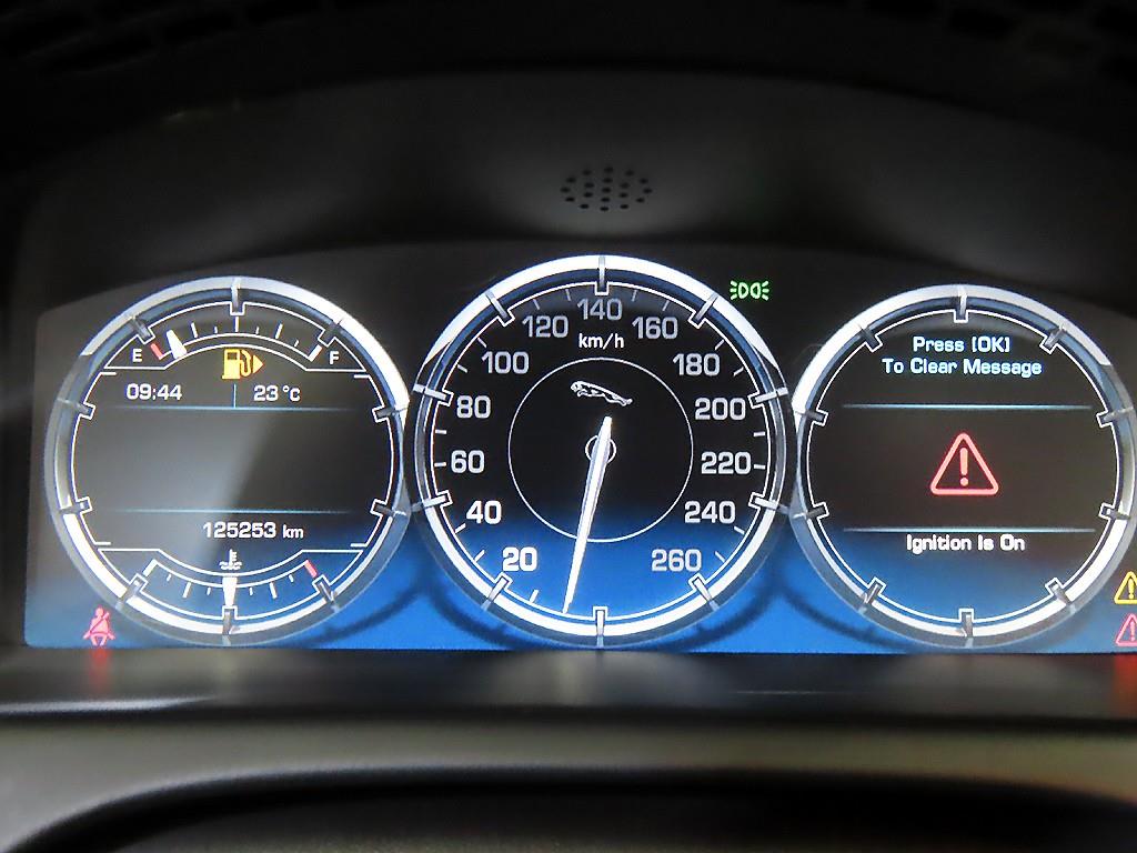 Jaguar XJ - Vista 9