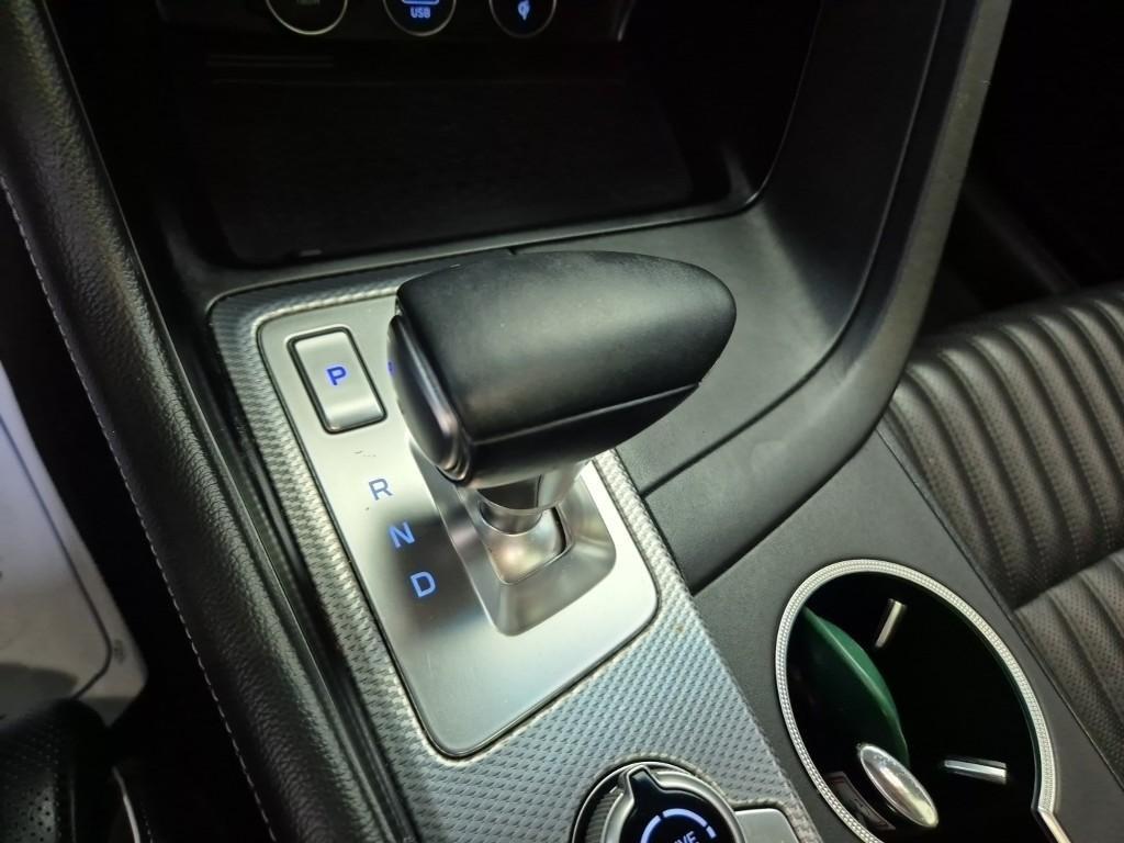 Genesis G70 - Vista 10
