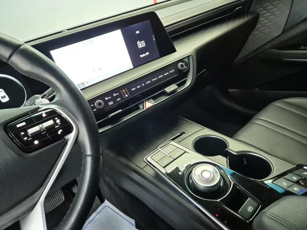 KIA K8 - Vista 12