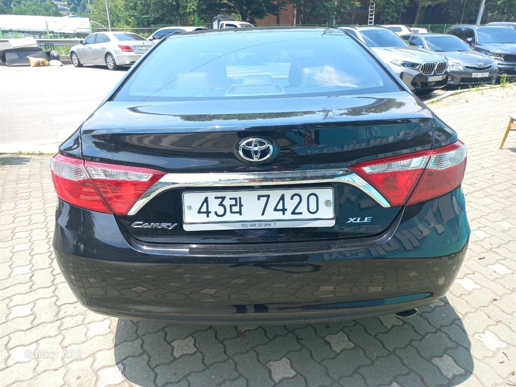 Toyota Camry - Vista 3
