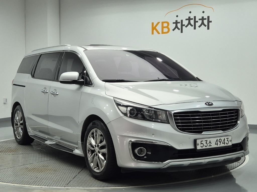 KIA Carnival - Vista 2