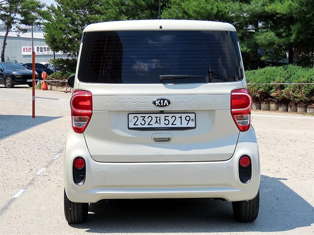 KIA Ray - Vista 4