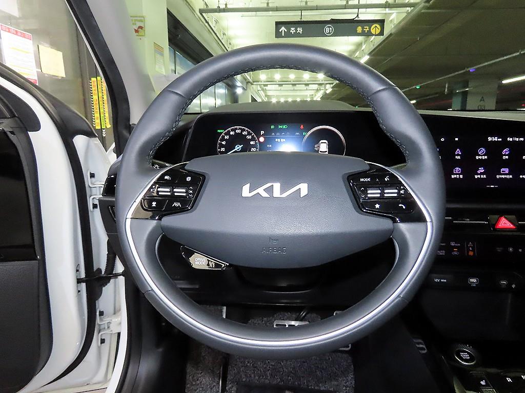 KIA Niro - Vista 8