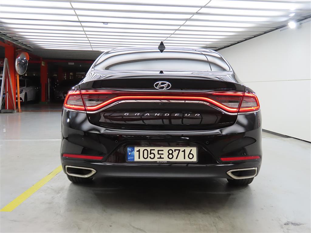 HYUNDAI Grandeur - Vista 3