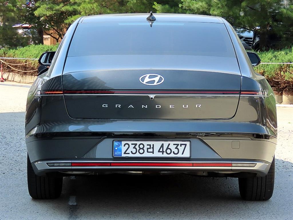 HYUNDAI Grandeur - Vista 4