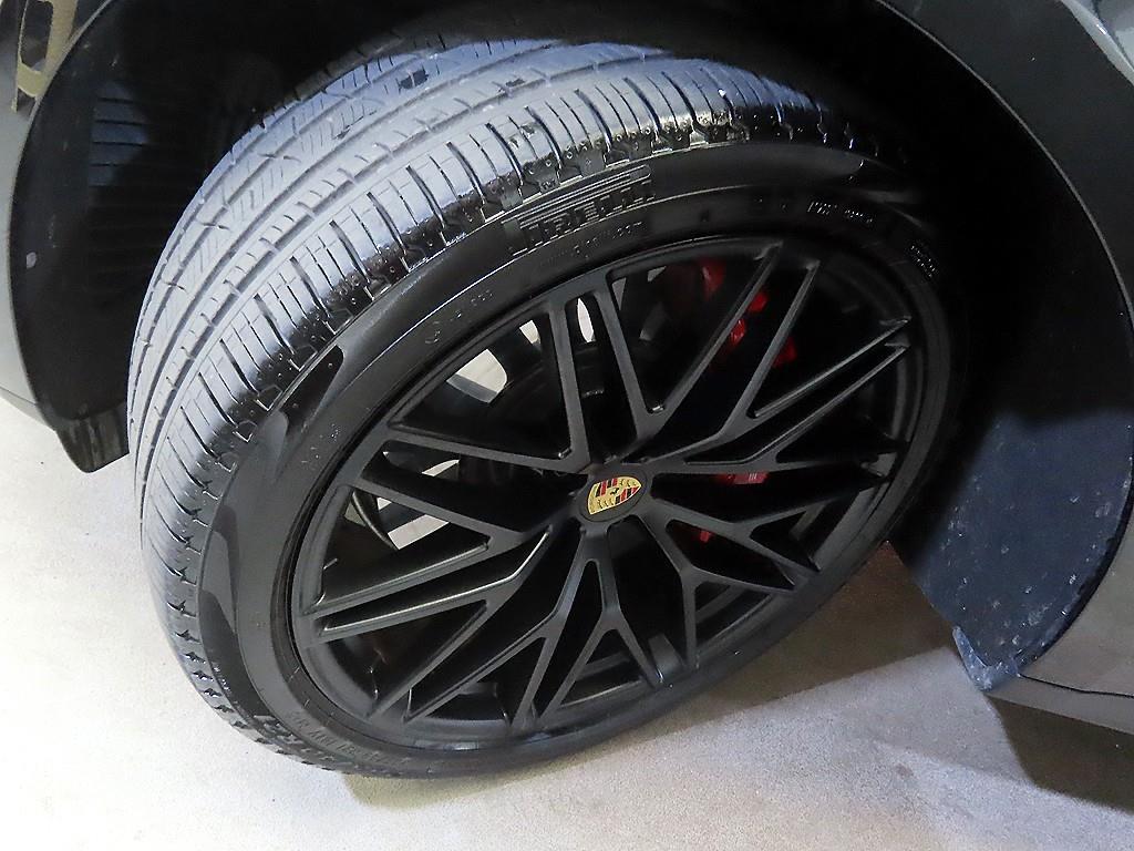 Porsche Macan 2024 Negro - Importación desde Corea - HF Imports Iquique - Foto 20