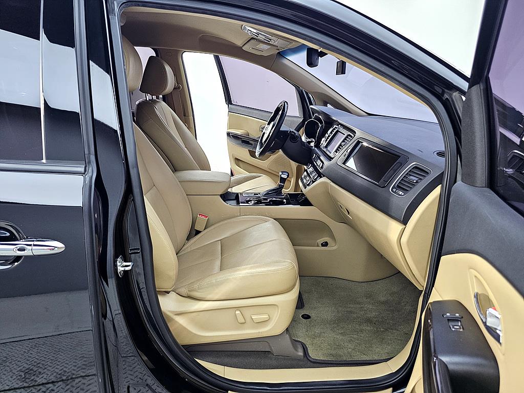 KIA Carnival 2019 Negro - Importación desde Corea - HF Imports Iquique - Foto 13