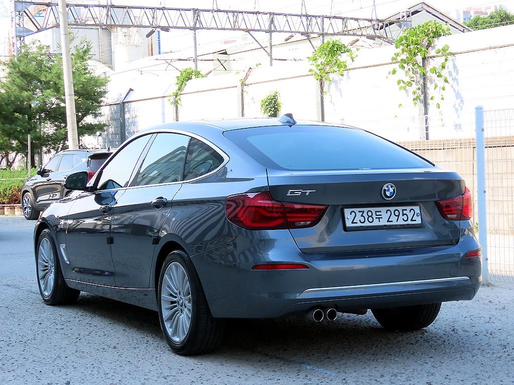 BMW Gran Turismo - Vista 3