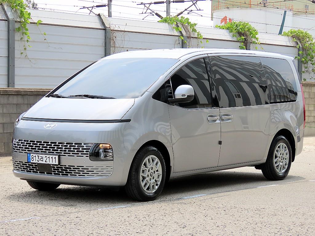 HYUNDAI Staria 2025 Plateado - Importación desde Corea - HF Imports Iquique - Foto 1