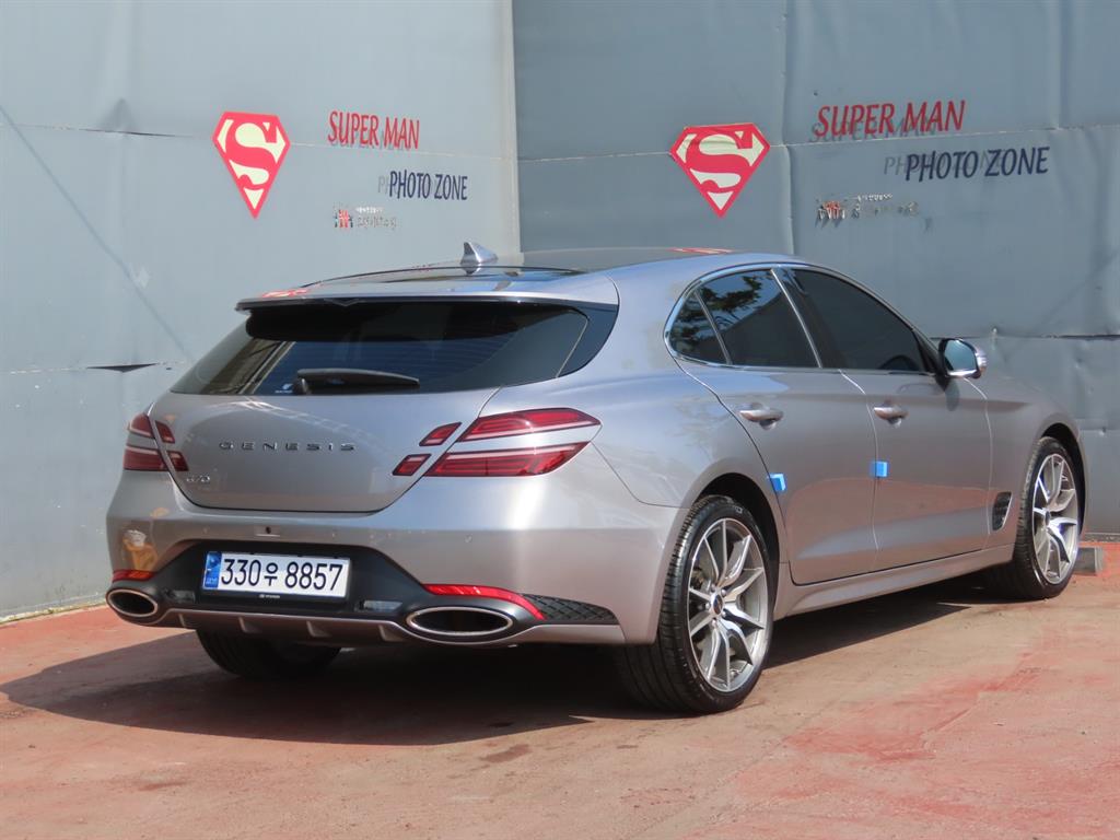 Genesis G70 - Vista 5