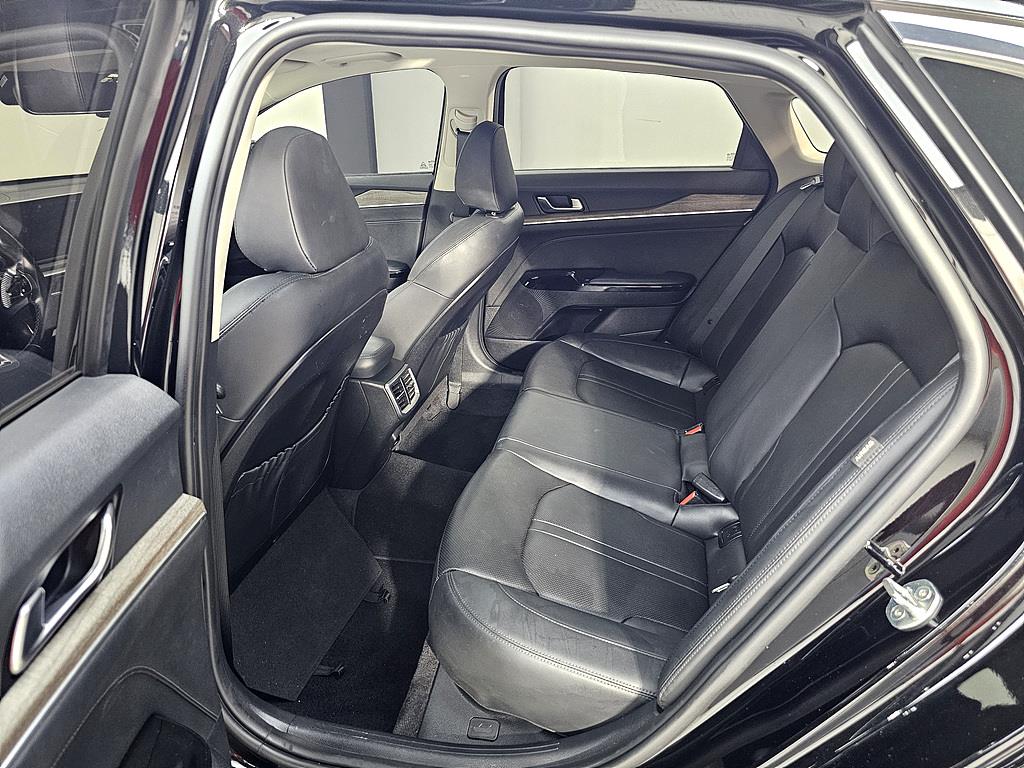 KIA K5 - Vista 9