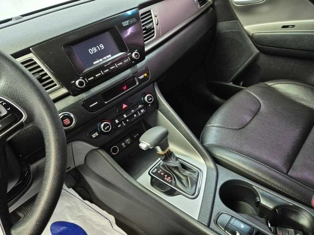 KIA Niro - Vista 10