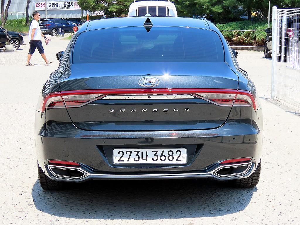 HYUNDAI Grandeur - Vista 3