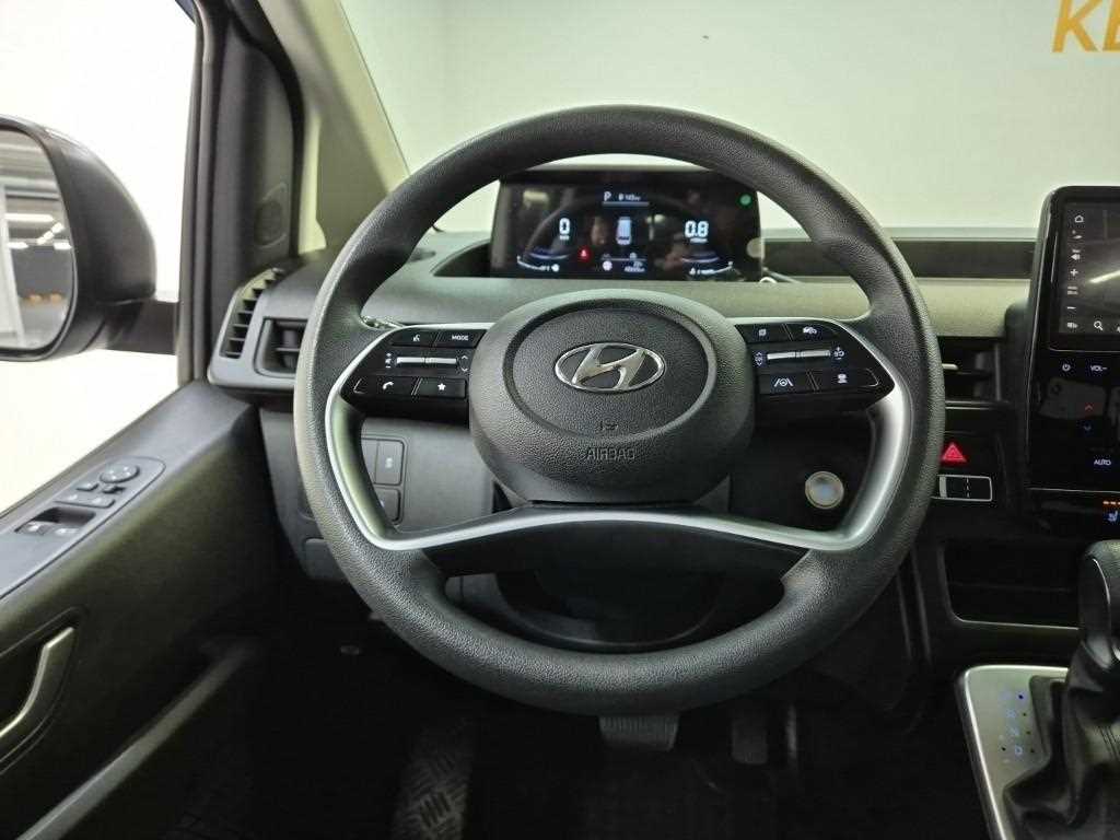 HYUNDAI Staria - Vista 9