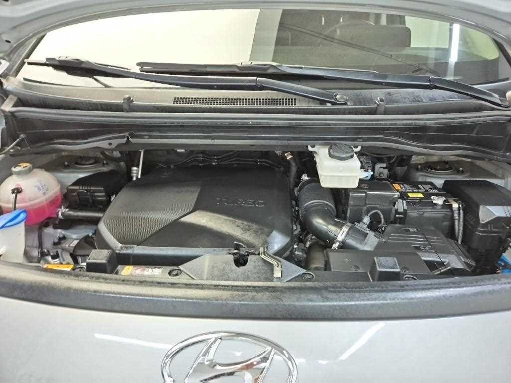 HYUNDAI Staria - Vista 5