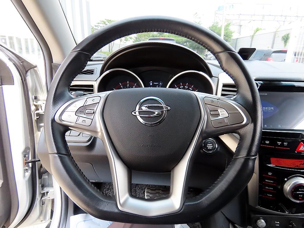 Ssangyong Tivoli - Vista 10