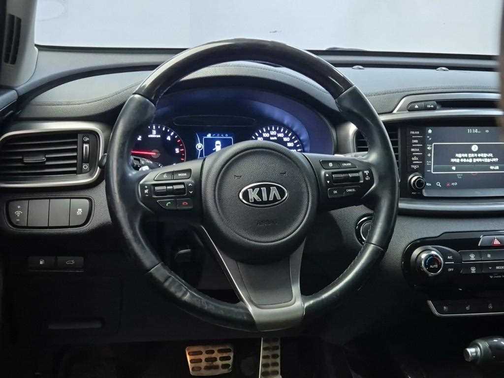 KIA Sorento - Vista 9