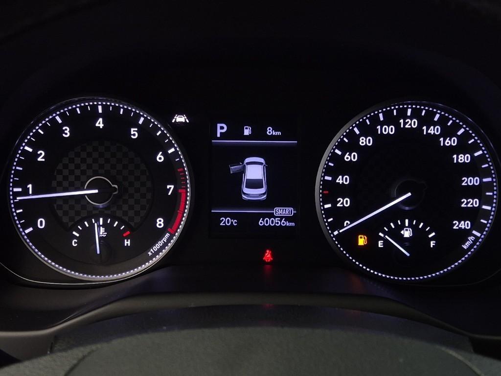 HYUNDAI Avante - Vista 6