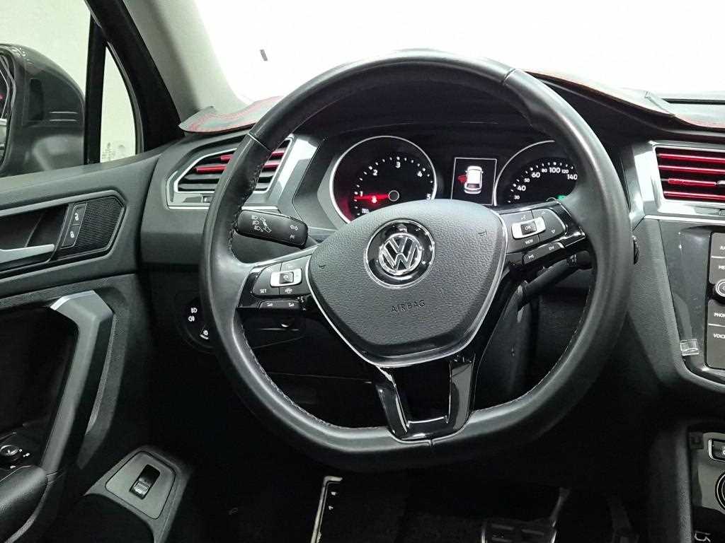 Volkswagen Tiguan - Vista 9