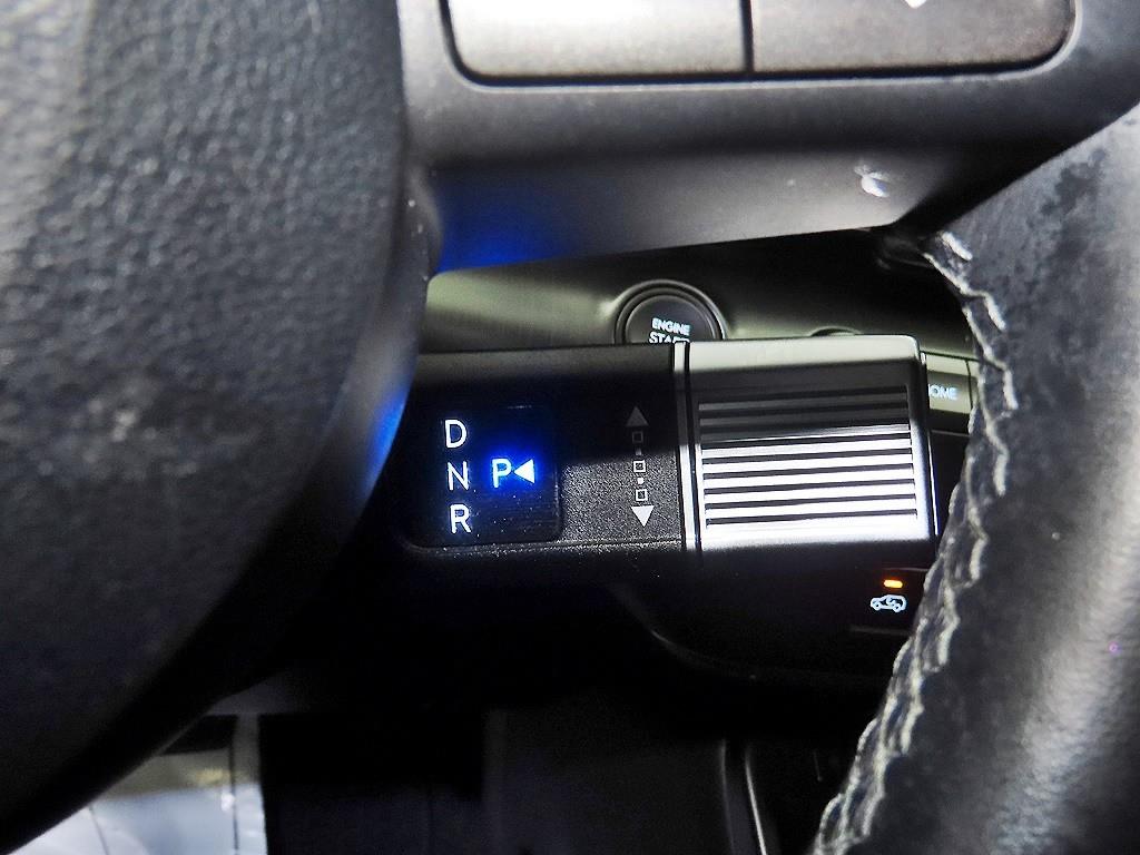 HYUNDAI Kona - Vista 12