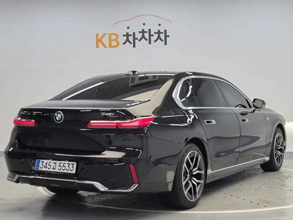 BMW 7 Series - Vista 3