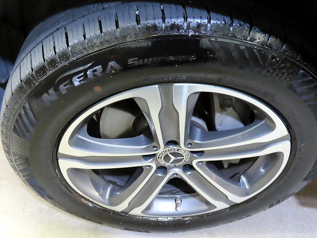 Mercedes Benz GLC Class 2019 Negro - Importación desde Corea - HF Imports Iquique - Foto 20